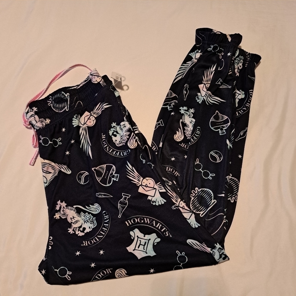 Harry Potter women's small or 4/6 lounge pants pajama jogger has pockets…